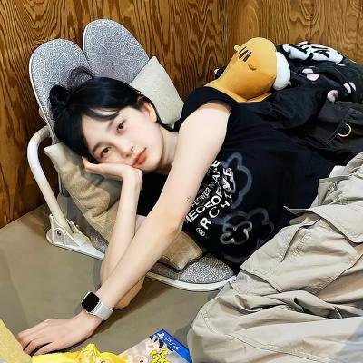 阿罗有枝彩色笔